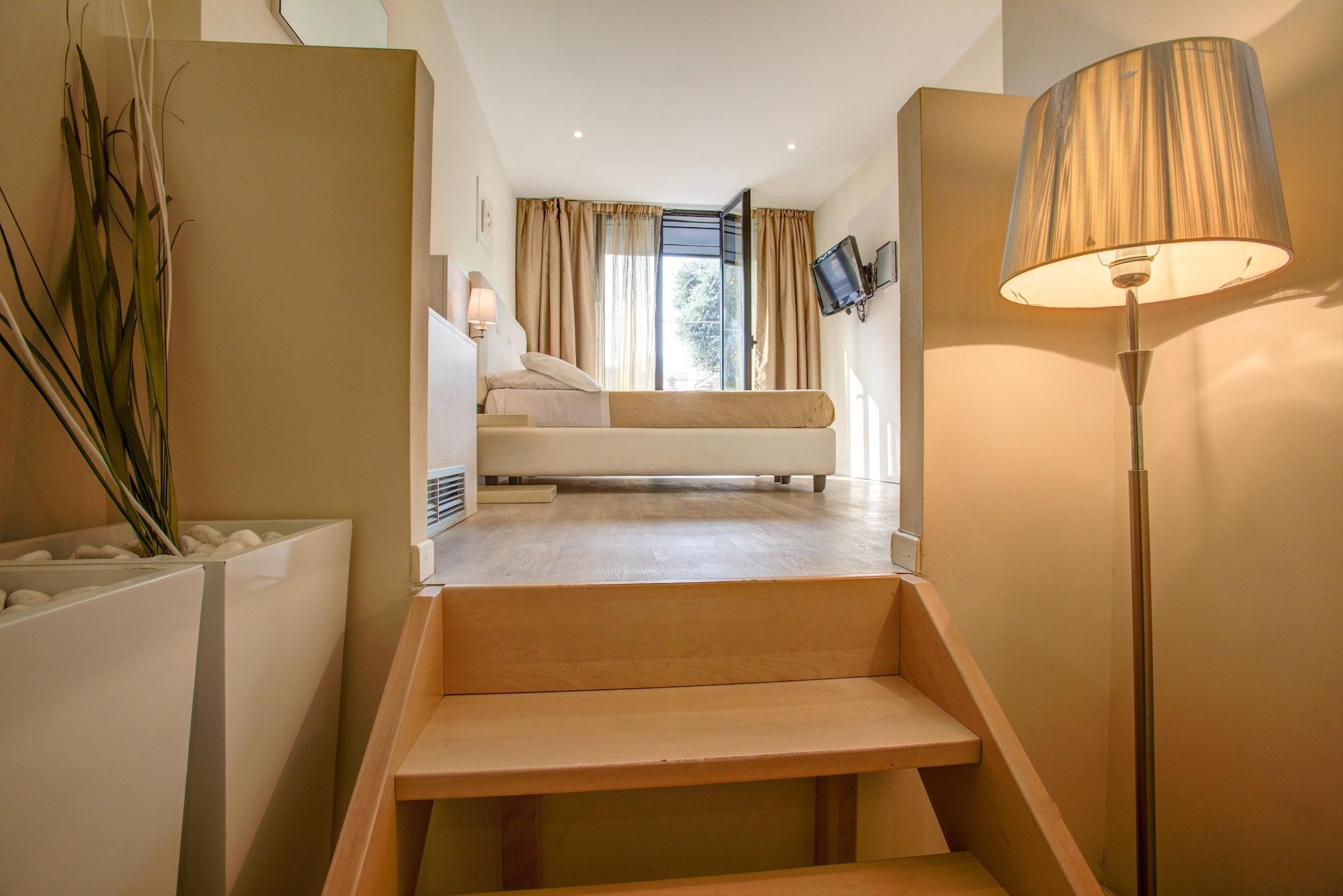 Ferretti Beach Hotel リミニ エクステリア 写真